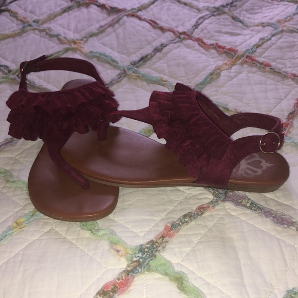 Sandals - Picture 4 of 8